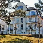Strandzauber - Helene Mit Seitlichem Meerblick Direkt Am * Binz